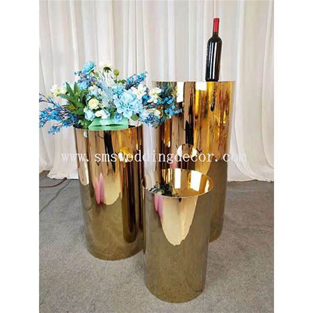 round plinth