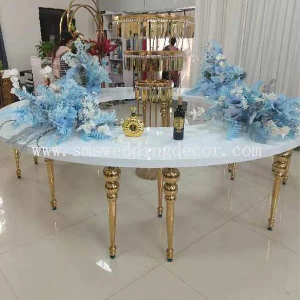 wedding reception guest table