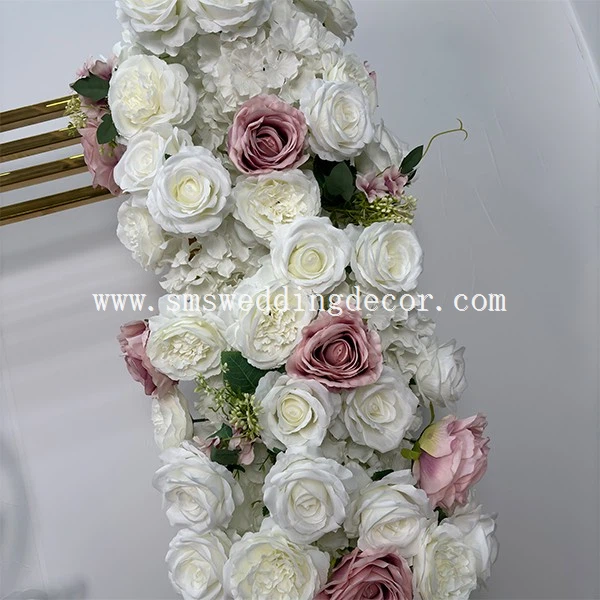 pink and white flower arrangements for weddings
